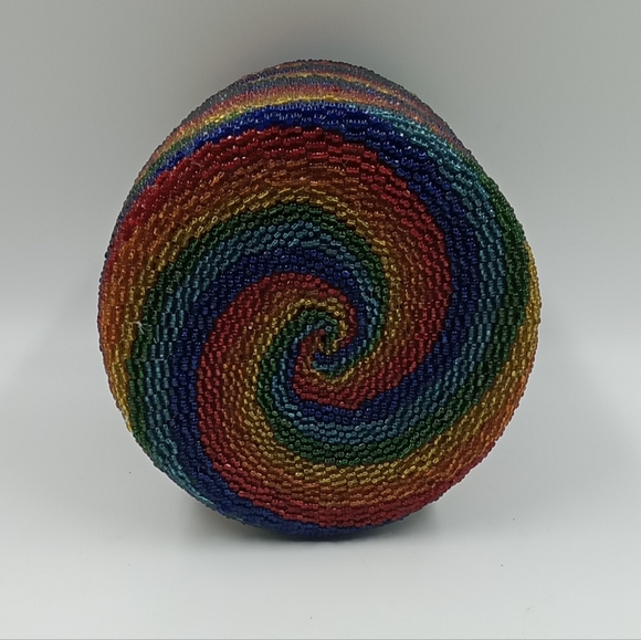 RAINBOW WHIRLPOOL BASKET ,Wayan Sukerni - Picture 4 of 12